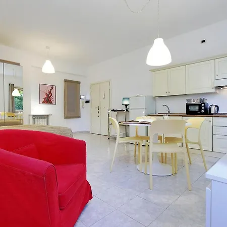 Apartment Parioli Halldis *